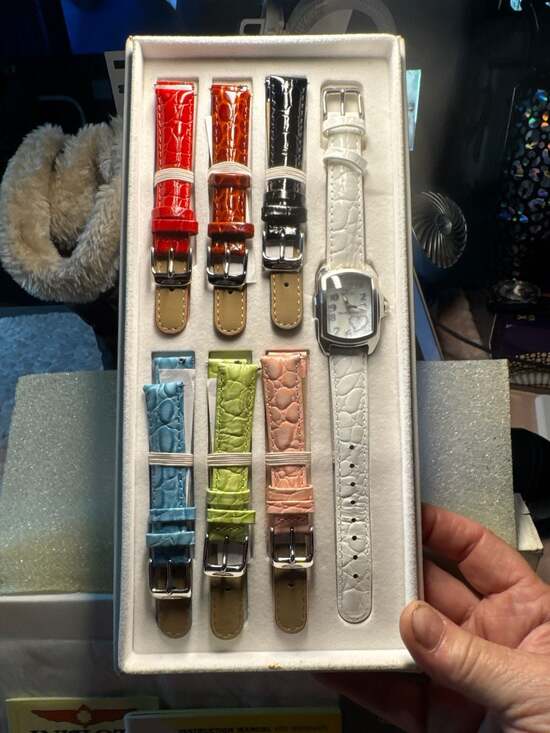 Invicta Special Edition Women's Baby Lupah Watch Gift Set with 7 Interchangeable - Picture 2 of 9